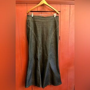 Bisou Bisou Y2K style denim skirt size 8